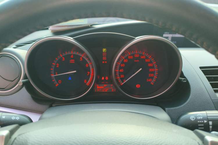 Used Mazda Mazda 3 2011 Sedan 2.0L Automatic Luxury Model
