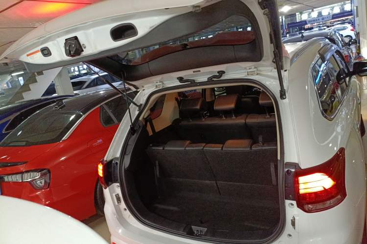 Used Mitsubishi Outlander 2021 2.4L 4x4 Zhi Xiang Edition 7 Seats
