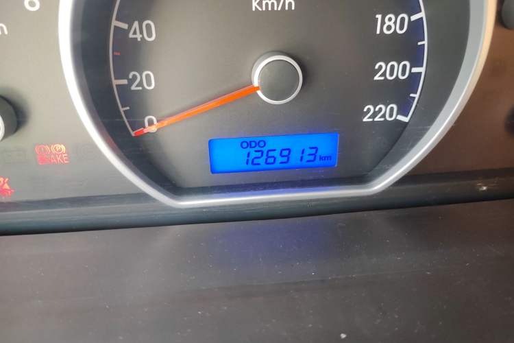 Used Hyundai Celesta 2011 1.6L Manual Comfort Edition
