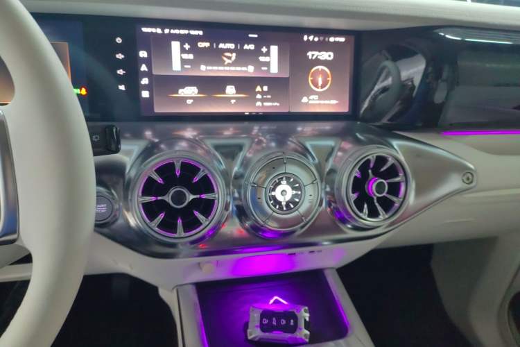 Used Cyberspace Tank 300 2021 2.0T Cyber Tank