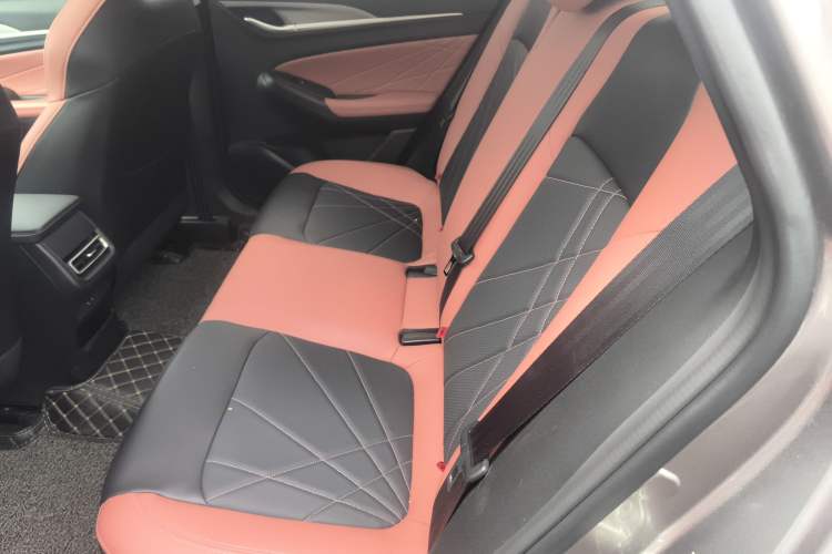 Used CHANGAN Eado 2022 PLUS Blue Whale NE 1.4T GDI DCT Prestige Edition Left Rear Seat