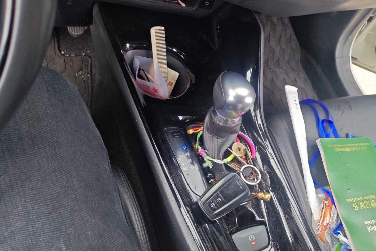 Used Toyota IZOA 2018 2.0L Yichi Version China VI Standard