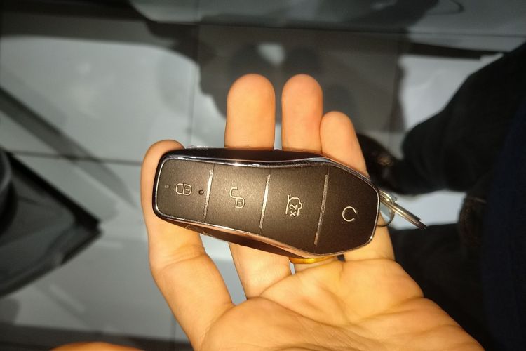 Used BYD Song L EV 2025 Intelligent Driving Version 662 km LiDAR Excellence Edition