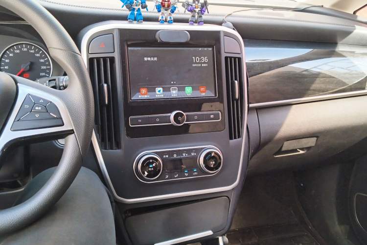 Used BYD Song MAX 2018 1.5T Manual Smart Connect Luxury 6-Seater
