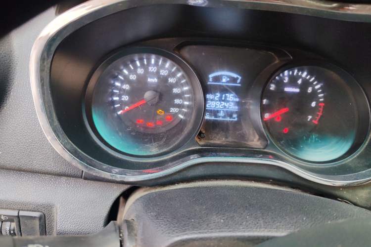 Used Jinbei 750 2016 1.5L e-Drive Version
