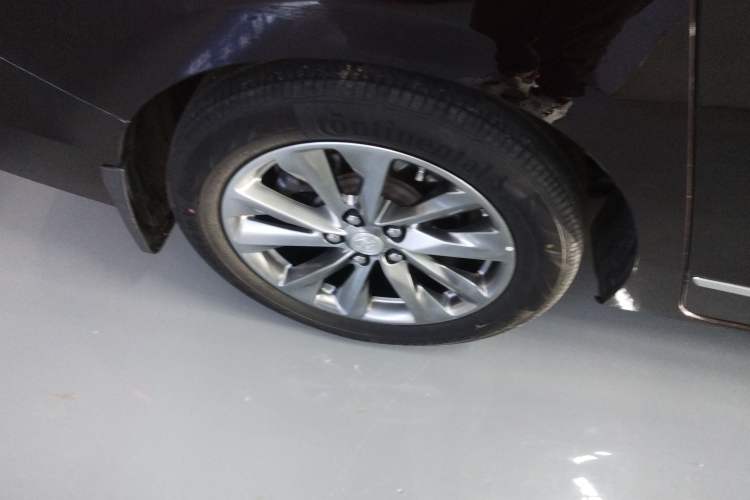 Used Buick GL8 2022 Avenir Aivia 7-Seater Deluxe Edition