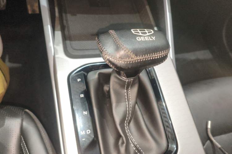 Used Geely Auto Emgrand 2022 4th Generation 1.5L CVT Luxury Model Gear Lever
