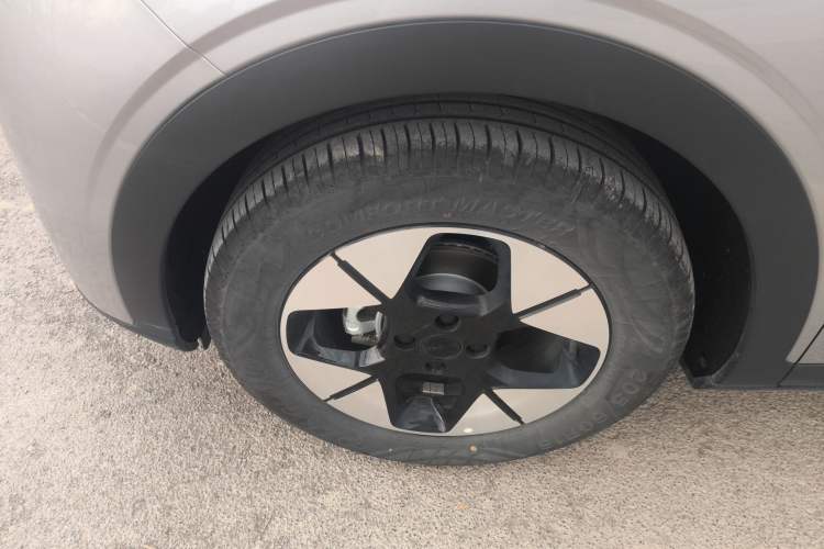 Used Geely Galaxy Geome 2025 UP 410km Exploration Edition
