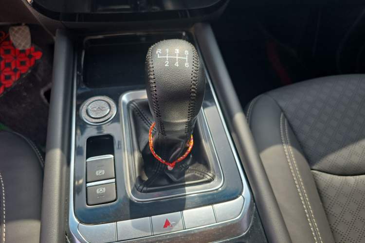 Used JETOUR X90 2019 1.5T Manual Enjoyment Model 5 Seats China VI Standard
