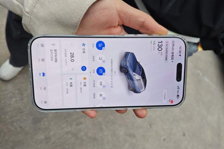 Used Hima AITO M9 2024 All-Electric Ultra Version 100 kWh 6-Seater Model Vehicle Key