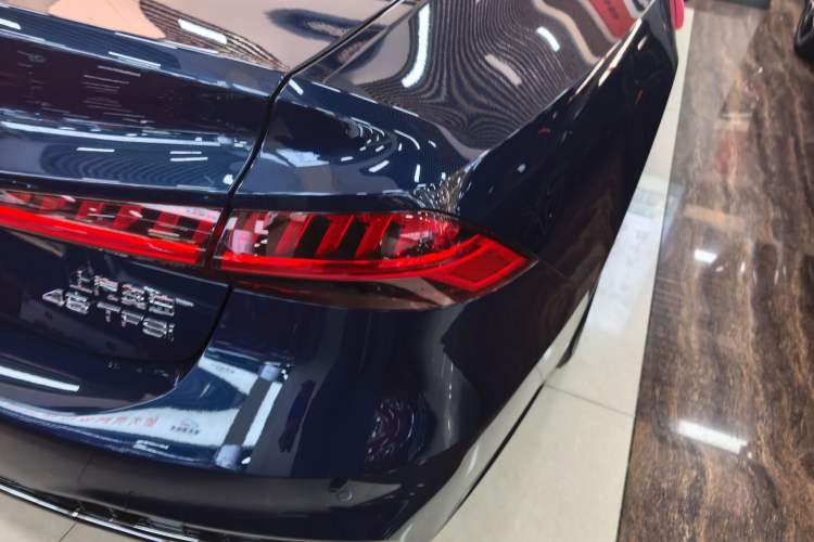 Used Audi A7L 2022 45 TFSI S-line Dream-Building Edition
