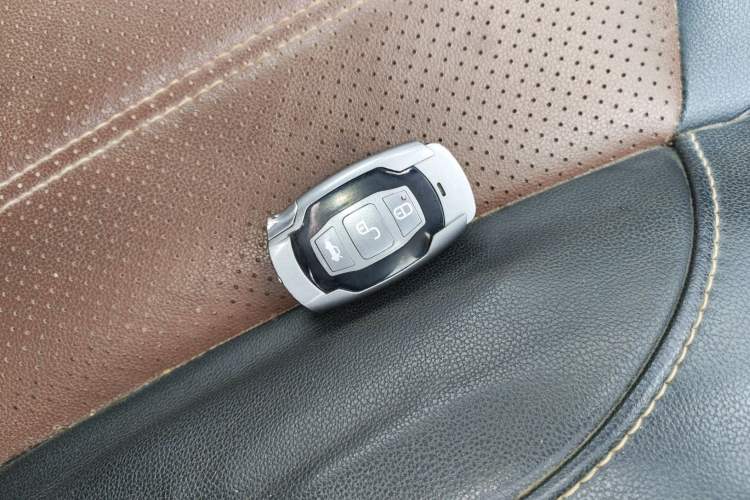 Used BYD Song 2016 GaiShi Edition 1.5TI Manual Elite Model
