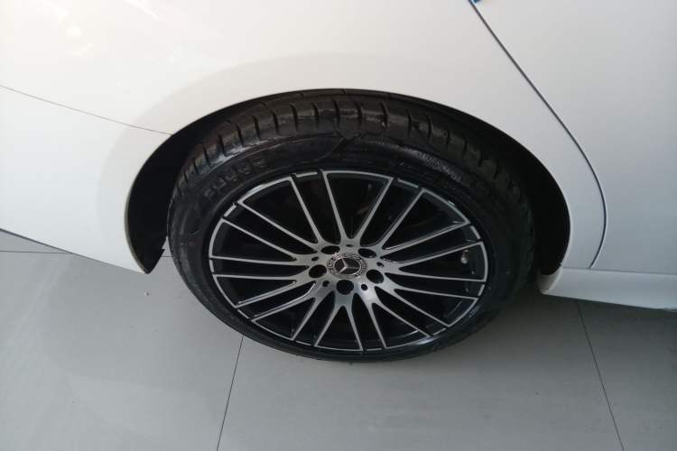 Used Mercedes-Benz C-Class 2023 Restyled C 260 L Sport Edition Exterior 5