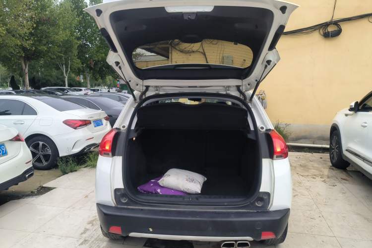 Used Peugeot 2008 2015 1.6THP Roland Garros Edition
