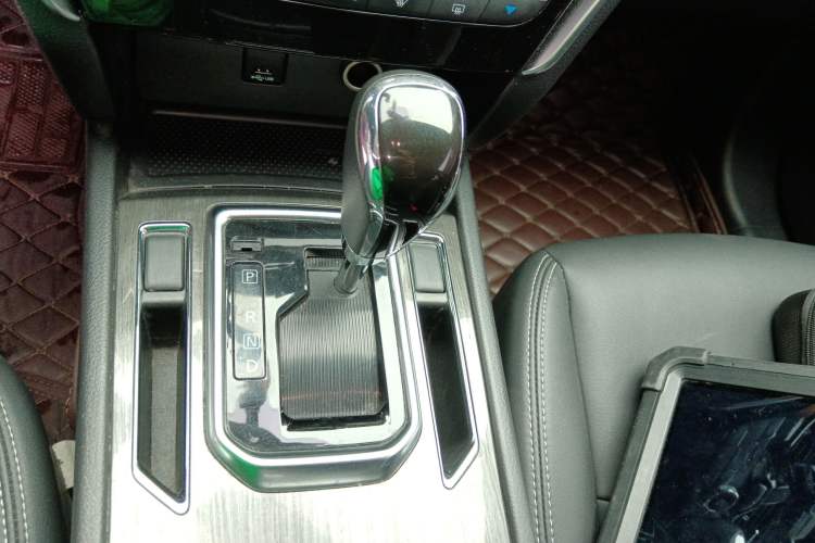 Used Venucia T90 2018 2.0L CVT Smart Connect Luxury Edition China V Standard