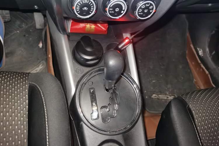 Used Mitsubishi ASX 2013 2.0L CVT Two-Wheel Drive Elite Edition