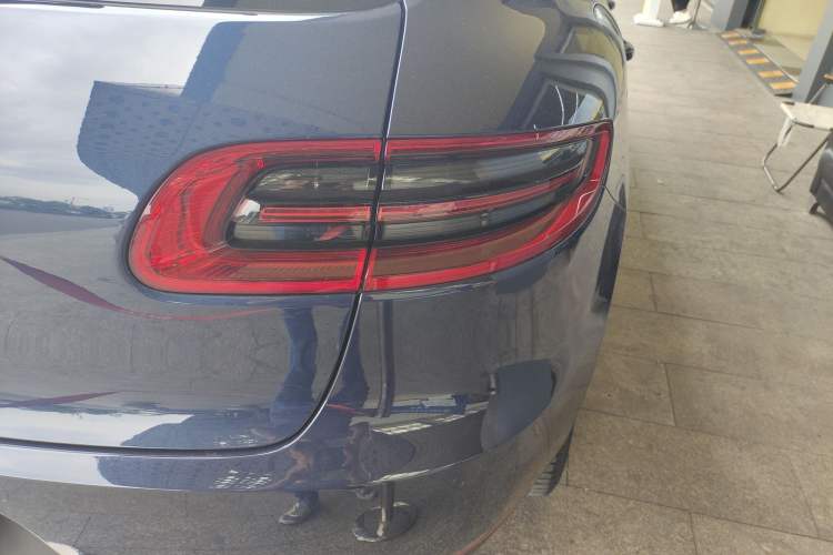 Used Porsche Macan 2014 Macan 2.0T Right Rear Taillight