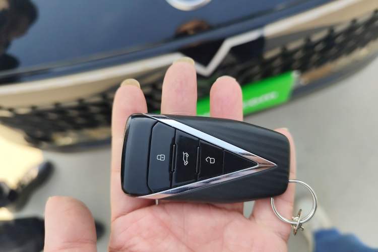 Used Venucia V DD-i 2023 110 km iE Version
