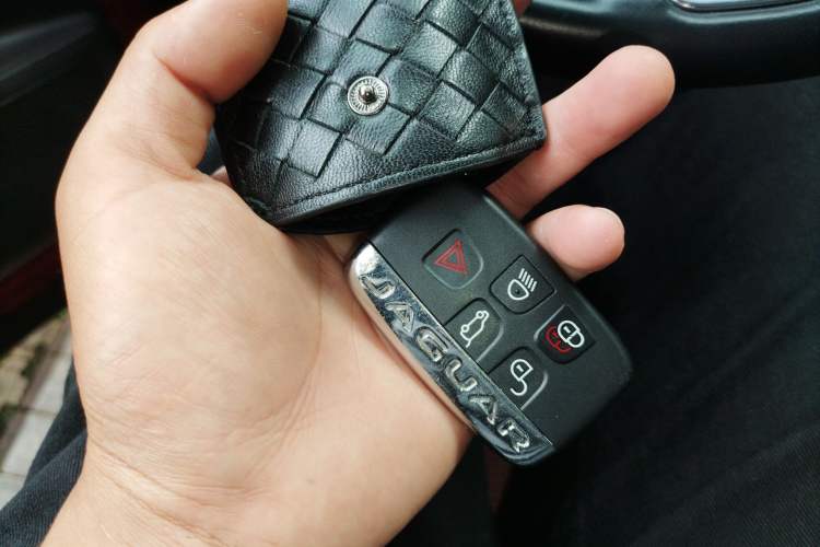 Used Jaguar F-PACE 2016 3.0 SC Four-Wheel Drive R-Sport Sport Edition