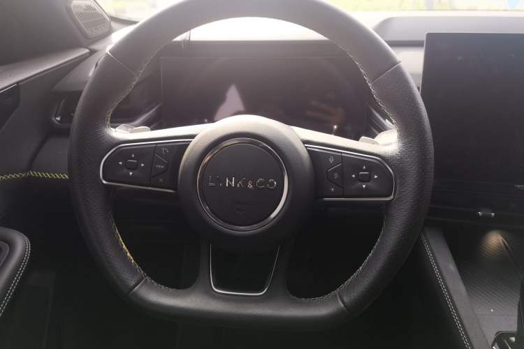 Used Lynk & Co 03 2023 1.5TD DCT JingPro Steering Wheel