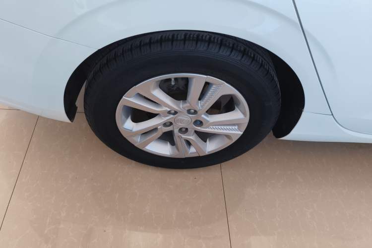 Used CHANGAN Eado 2019 Blue Whale Edition 280T GDI DCT High-Speed Model Right Rear Wheel Hub