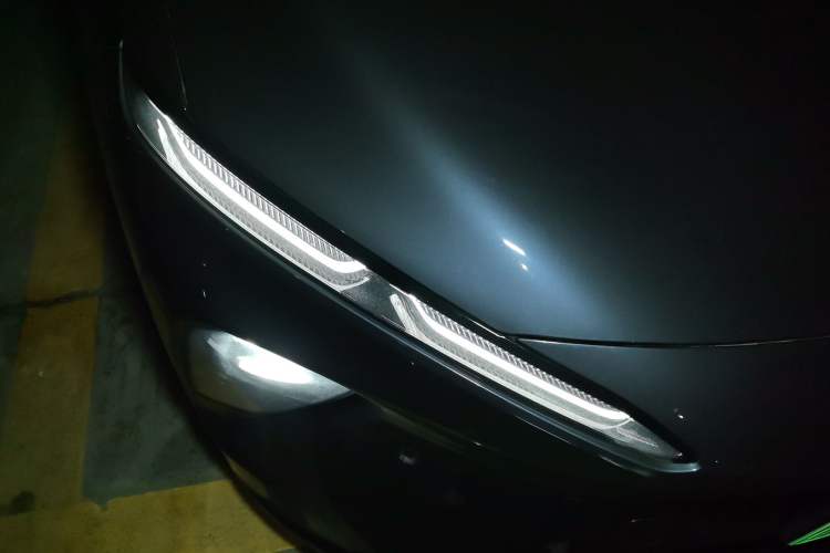 Used Nio ET7 2022 100kWh First Edition Right Front Headlight