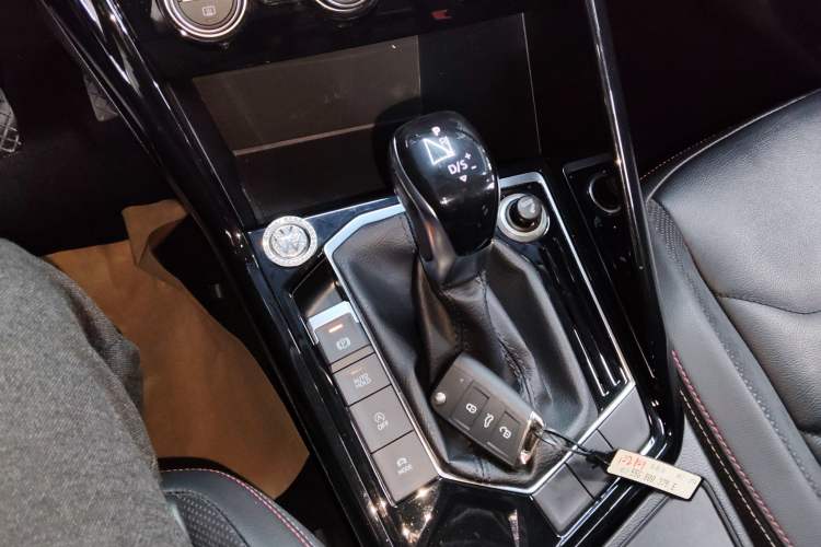 Used Volkswagen Tayron 2019 Teramont Edition 280TSI Two-Wheel Drive Luxury Model China VI Standard
