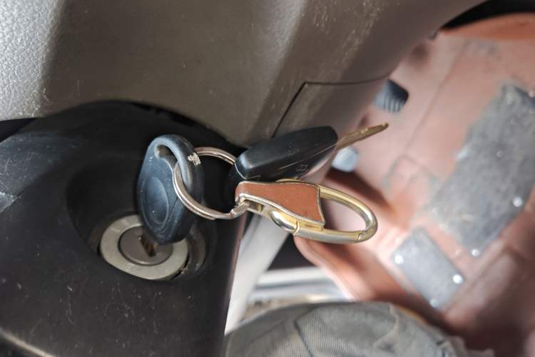 Used Wuling Rongguang V 2019 1.5L Van - Utility Model
