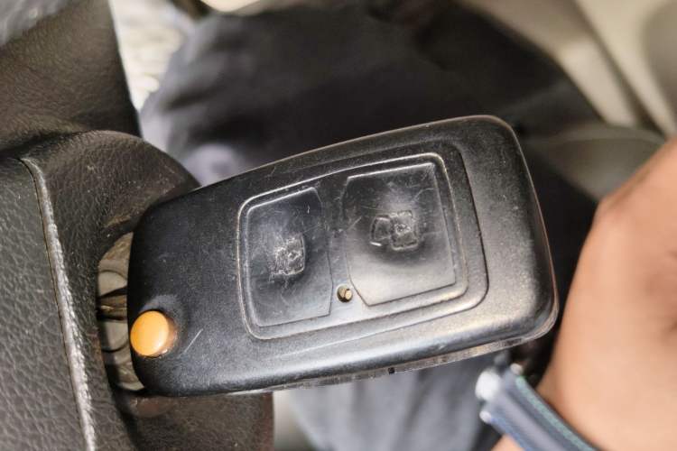 Used CHANGAN KAICHENG Ruixing M80 2019 1.5L Base Version 4-Seater Single-Steamed Air Conditioning China VI Standard Flat Roof with Lift-Up Rear Door DAM15KR Vehicle Key