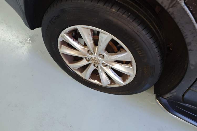 Used Buick Envision 2016 28T Four-Wheel Drive Elite Version Right Rear Wheel Hub