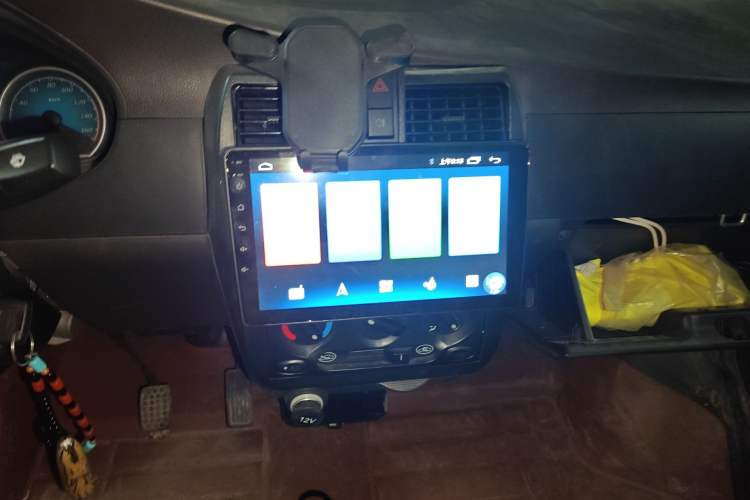 Used Wuling EV50 2022 Affordable Model Anchi with 35.904 kWh
