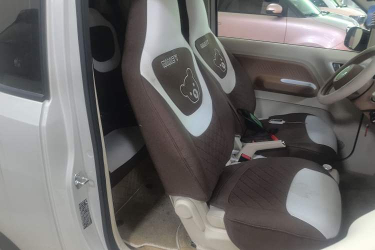 Used Wuling Hongguang MINIEV 2024 3rd Generation 215km Youth Edition Right Front Seat