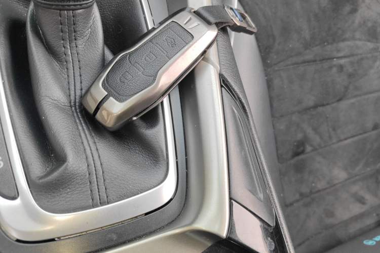 Used Ford Mondeo 2013 2.0L GTDi 200 Luxury Model Vehicle Key