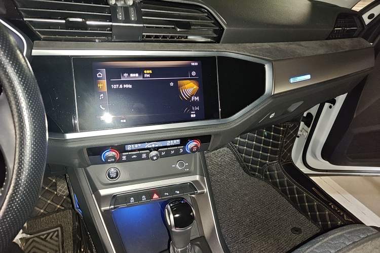 Used Audi Q3 2021 35 TFSI Fashion Dynamic Model