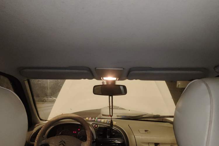 Used Citroen Elysee 2013 Sedan Classic 1.6L Manual Tech Edition
