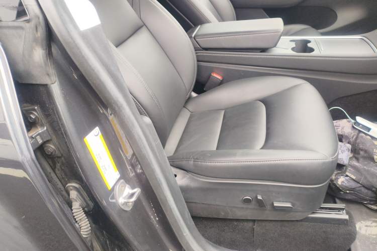 Used Tesla Model Y 2021 Long-Range All-Wheel-Drive Version