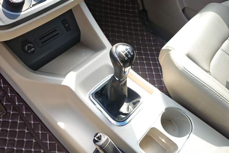 Used FORTHING Lingzhi 2020 M5L 1.6L Luxury 7-Seater