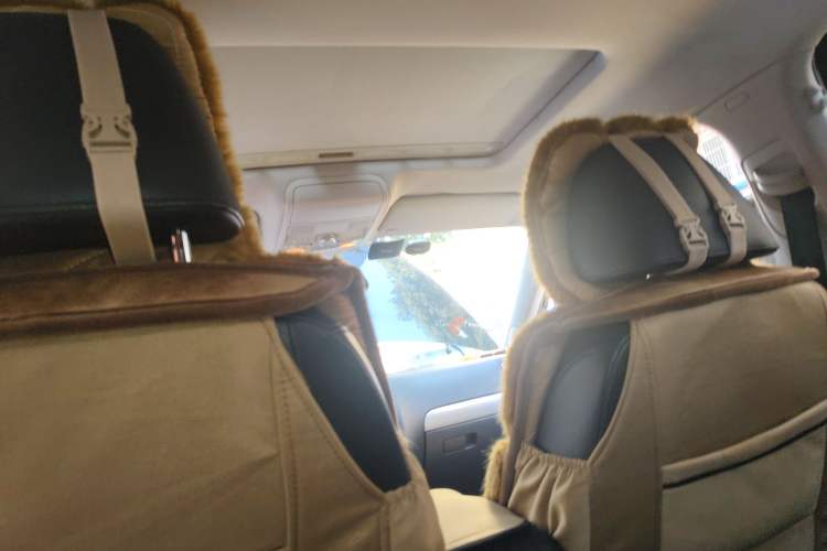 Used Volkswagen Sagitar 2014 1.6L Manual Comfort Model Headliner