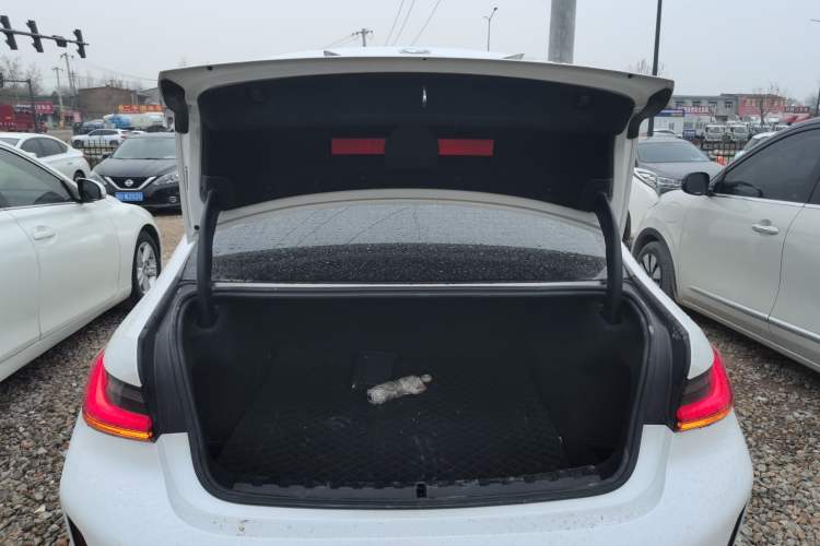 Used BMW 3 Series 2023 320i M Sport Package
