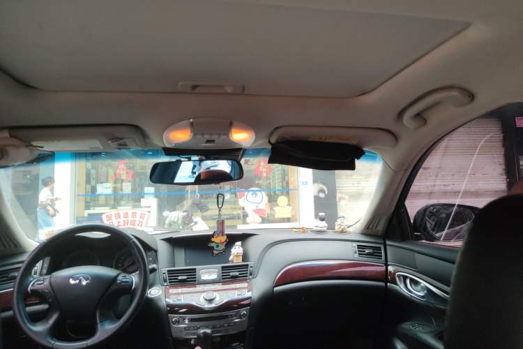 Used Infiniti Q70 2017 Q70L 2.5L Enjoyment Edition
