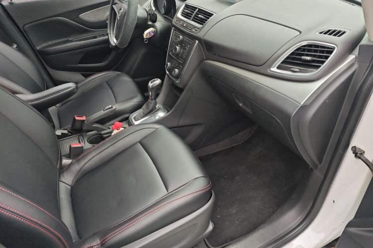 Used Buick Encore 2014 1.4T Automatic Two-Wheel Drive Urban Elite Model Right Front Seat