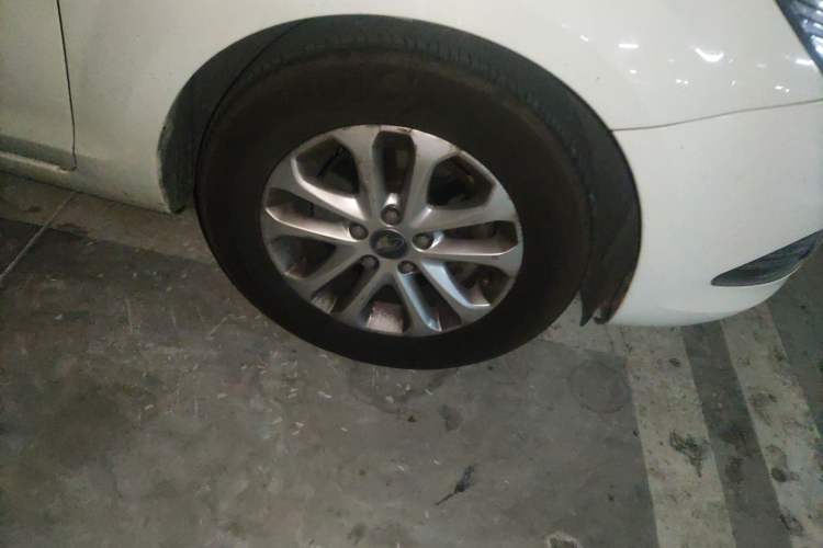 Used Ford Focus 2013 Hatchback Classic 1.8L Manual Millionth Anniversary Edition Right Front Wheel Hub