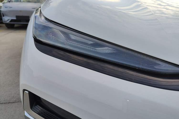 Used Geely Galaxy Galaxy 8 2025 130km EM-i Deluxe Edition
