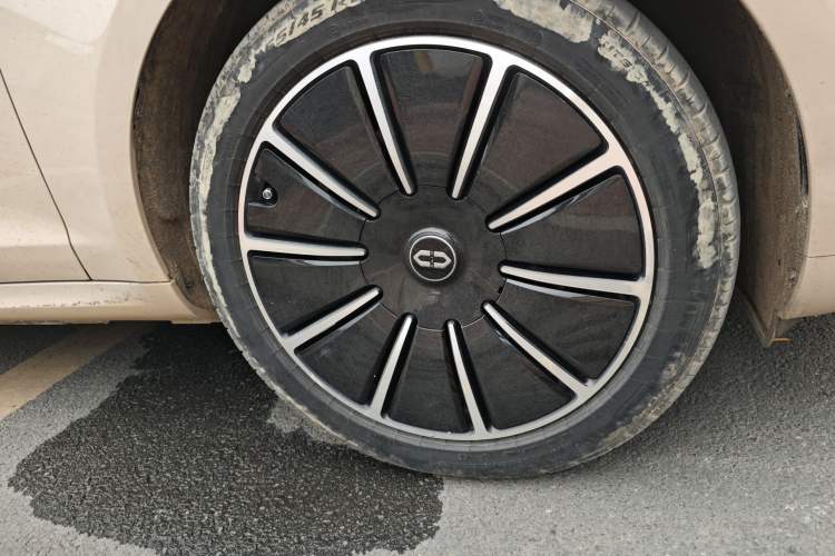 Used Hima AITO M5 2022 Pure Electric All-Wheel-Drive Performance Edition
