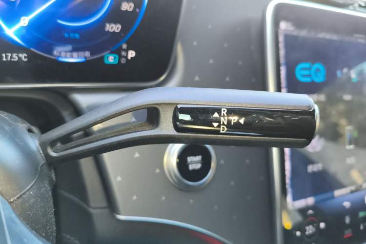 Used Mercedes-Benz EQE SUV 2023 500 4MATIC Special Edition Gear Lever