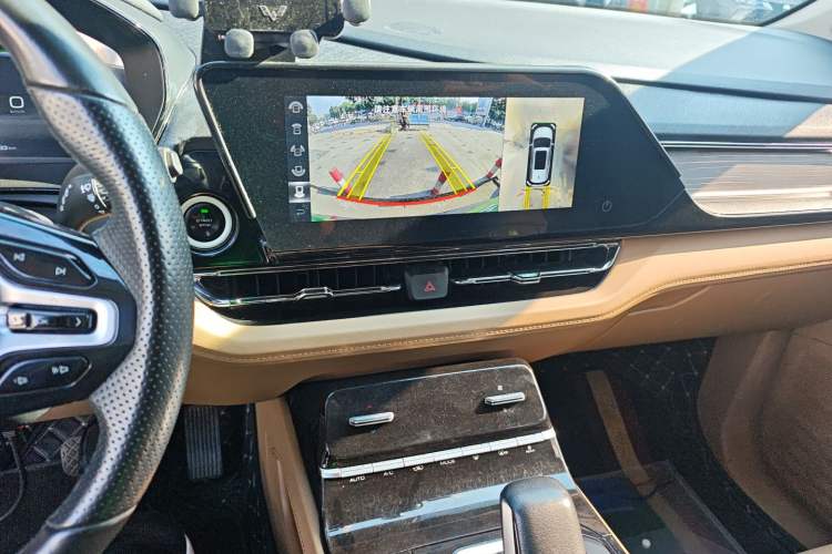 Used Wuling Victory 2023 2.0L DHT Luxury Edition Audio And AC Panel