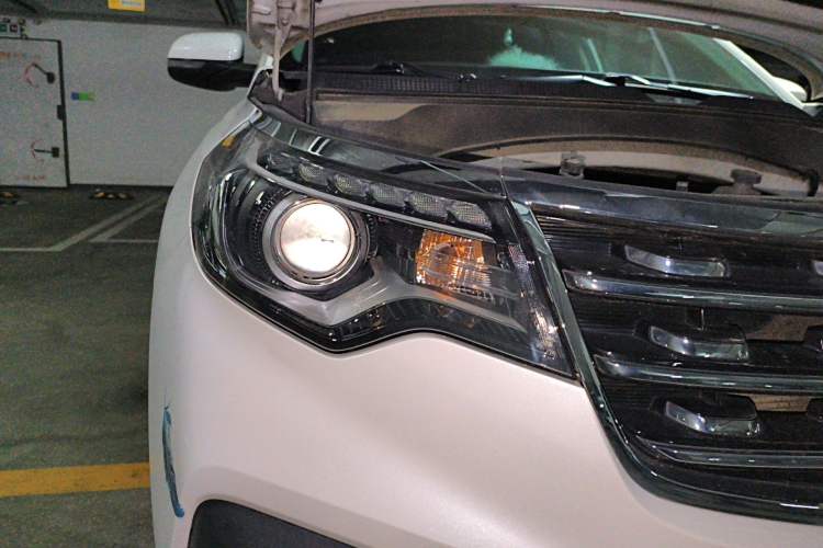 Used Kia Sportage R 2018 2.0L Automatic Smart Luxury Version China V Standard Right Front Headlight