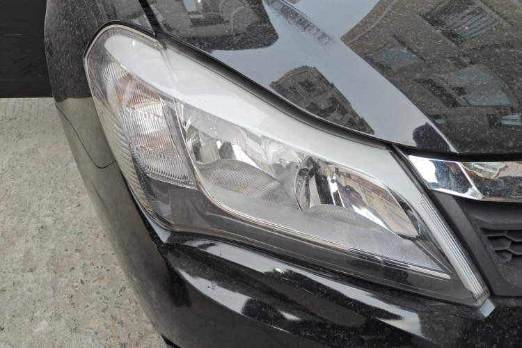 Used BYD F3 2015 Energy-Efficient Model 1.5L Manual Comfort Edition Right Front Headlight