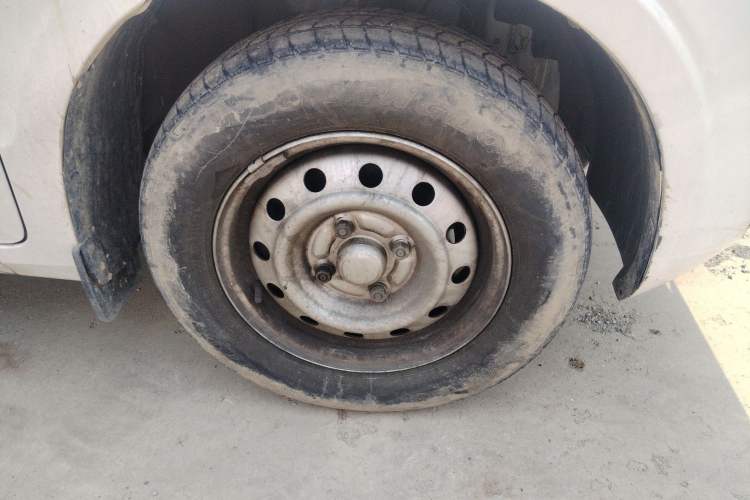 Used Wuling Hongguang V 2022 1.5L Jingqu Version Hydraulic Power Steering LAR