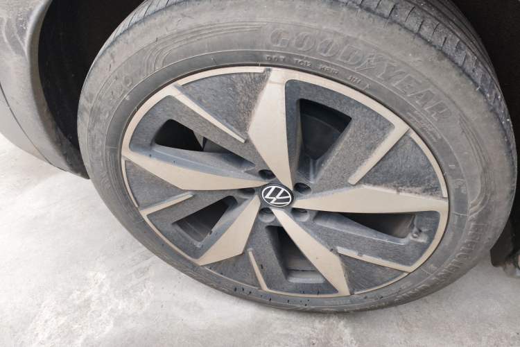 Used Volkswagen ID.4 CROZZ 2021 Long-Range Lite PRO Two-Wheel Drive Version Right Rear Wheel Hub